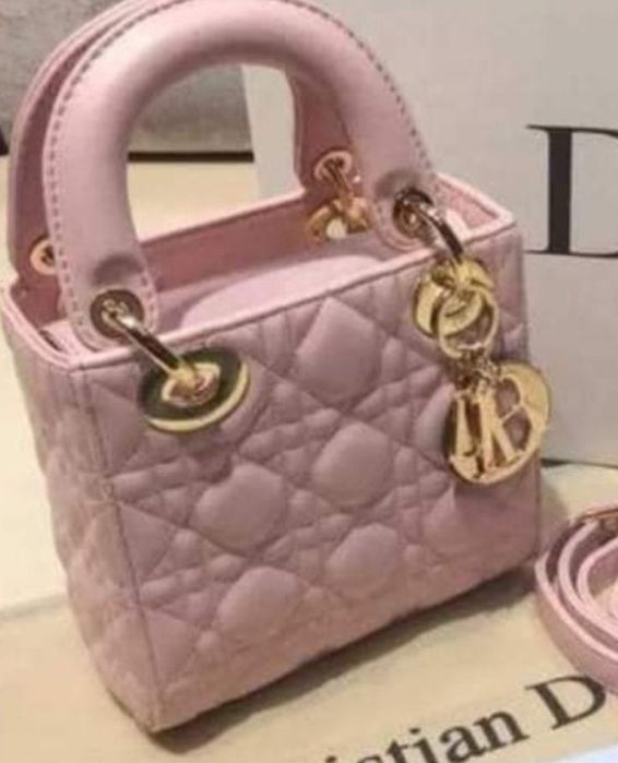 Geanta mini ,model Lady roz,accesorii metalice aurii, saculet