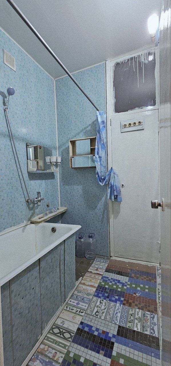 Сотилади Квартира!! Сергели, Спутник-17, 2/2/4, 54м2, зеркалка.