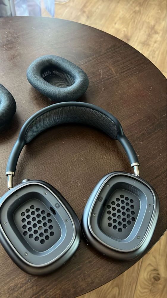 airpods max black