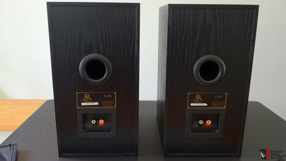 Boxe Acoustic Research Status S20