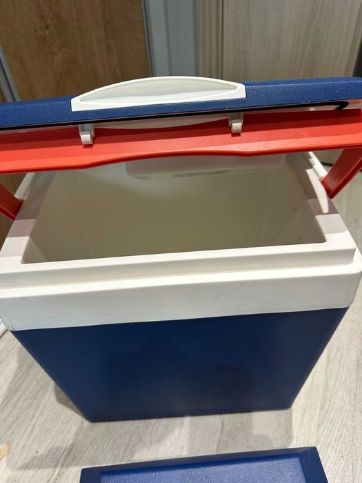 Хладилнa чанта Cooly tc9-510-12  - , 26л, 12V студено