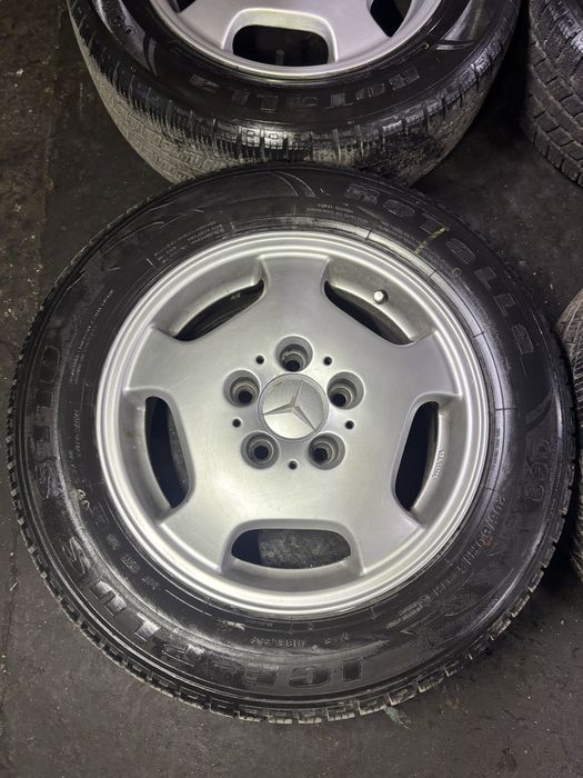 Jante Mercedes R15 cu Anvelope de Iarna