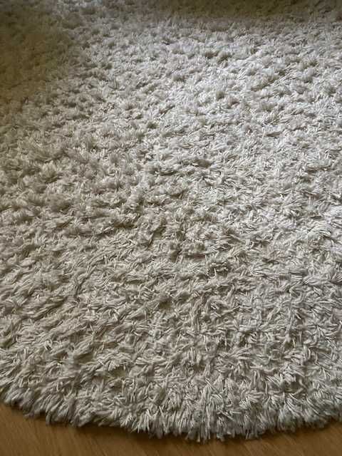 Килим, кръгъл, бял