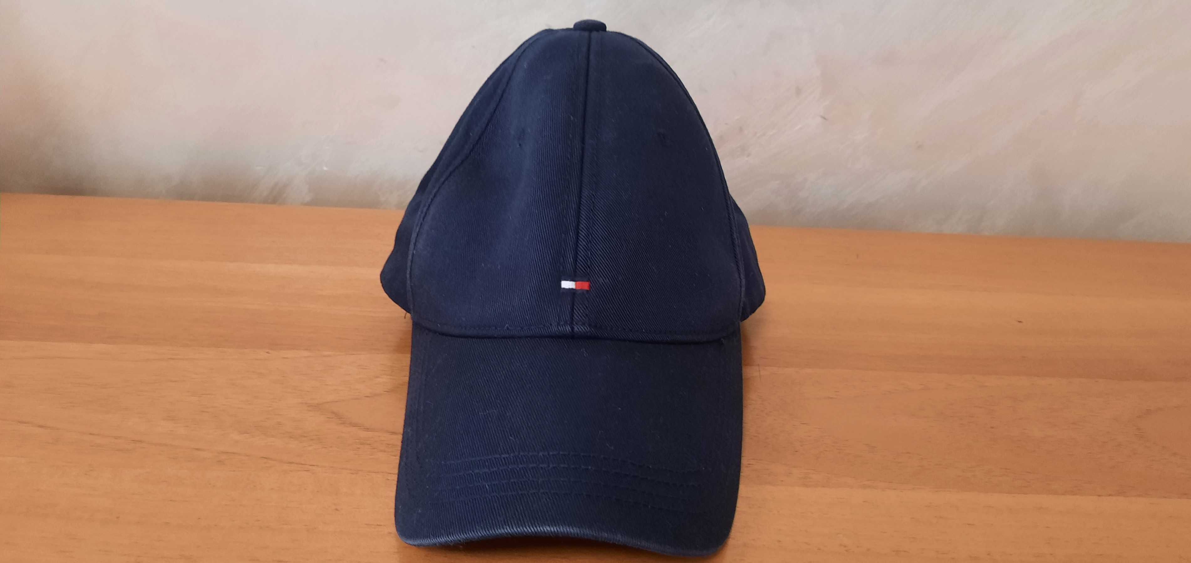 Tommy Hilfiger -Чисто Нова