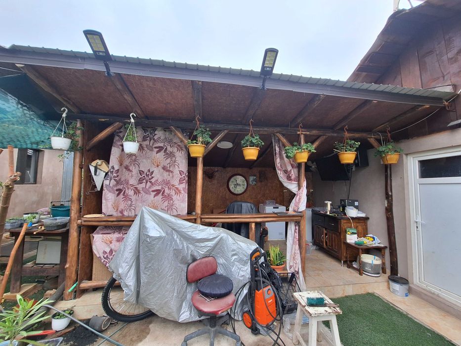 Casa 3 camere & bucatarie open-space de vinzare