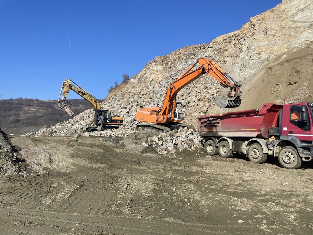 Excavator HALLA 35 tone instalatie picon/foarfeca