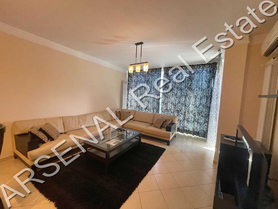 Тристаен апартамент под наем, Лозенец