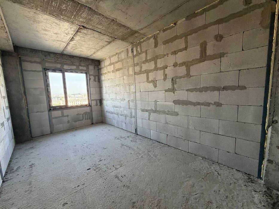 Продаётся 2х комн квартира на 8 этаже Ор-р  Динамо кольцо