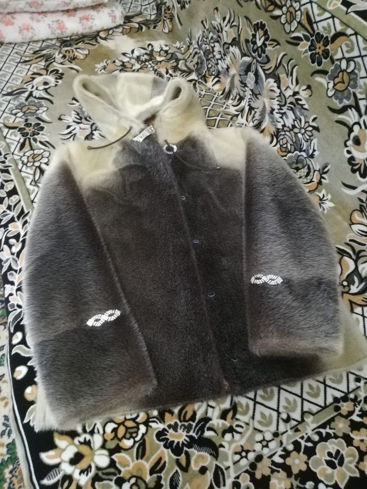 Продам женскую шубку из нерпы! 48/50