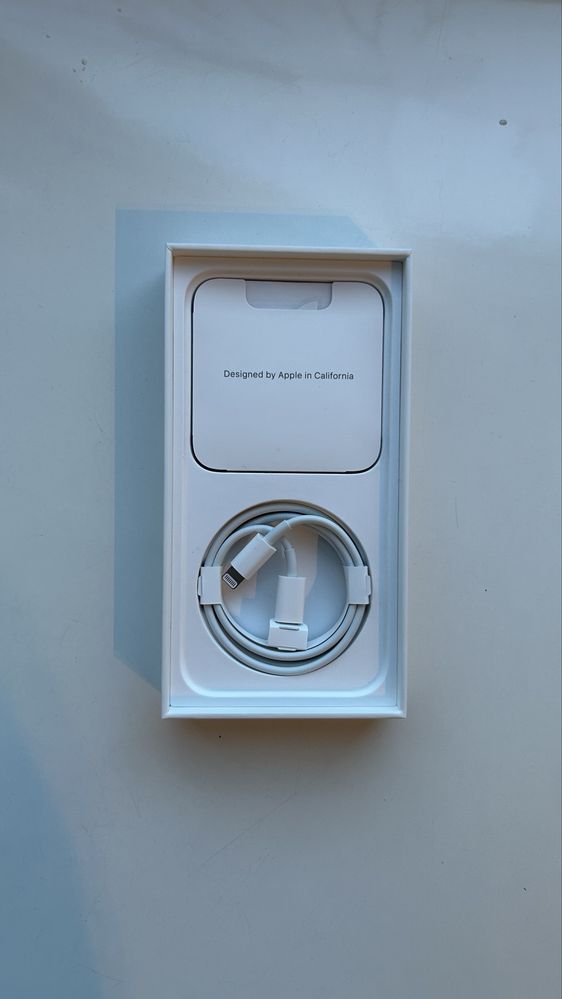 iPhone 14 128gb в черном цвете. Б/у