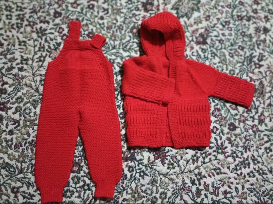Двойка вязанная НОВЫЙ от 6-14 месяц