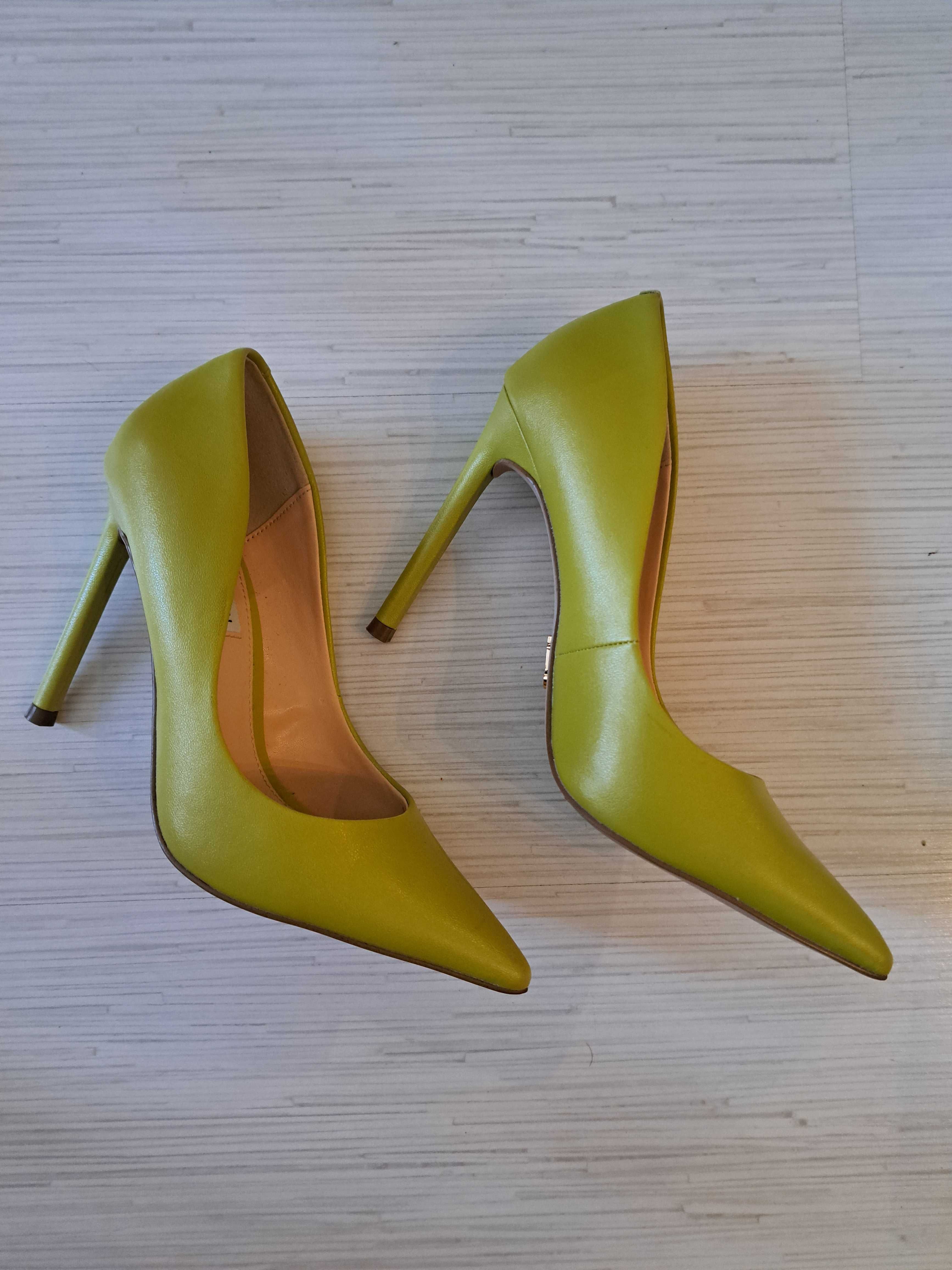 Steve Madden 36 цвят лайм