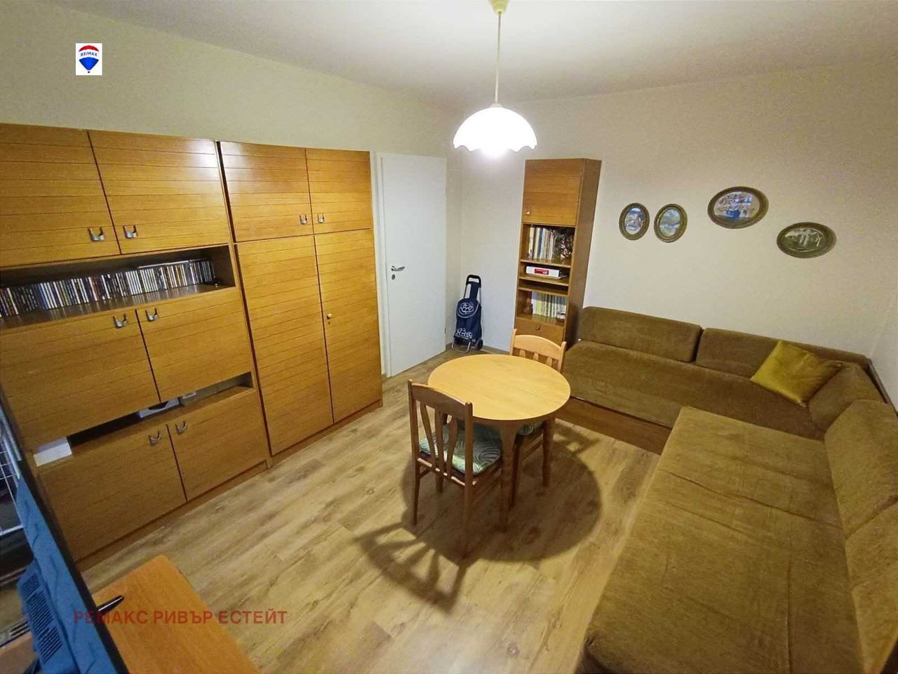 Продава се Четиристаен апартамент в Русе, Възраждане - 100 кв.м за 1289 €/кв.м - Снимка #2