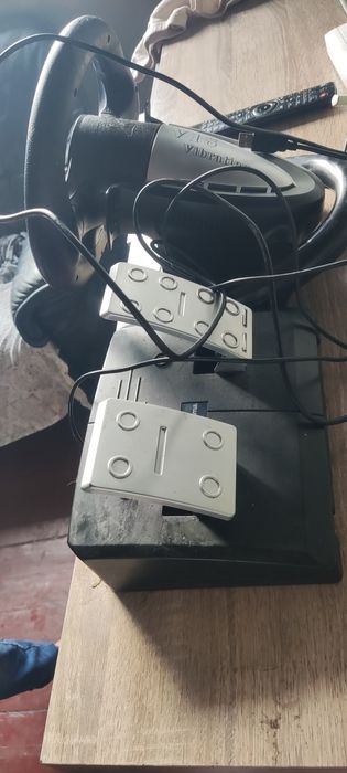 Волан за компютър и плейстейшън