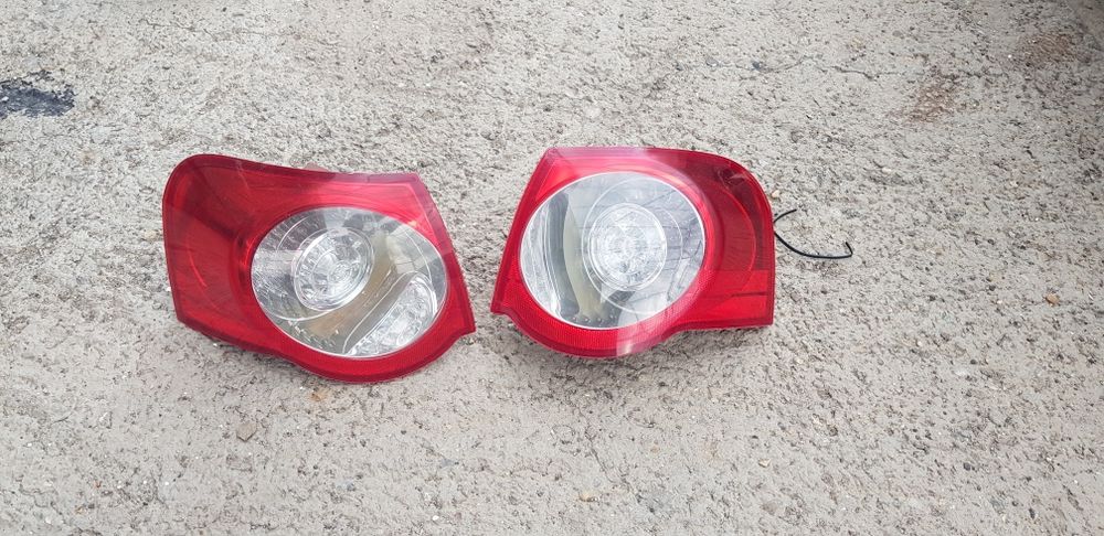 Triple .lampi spate passat b6