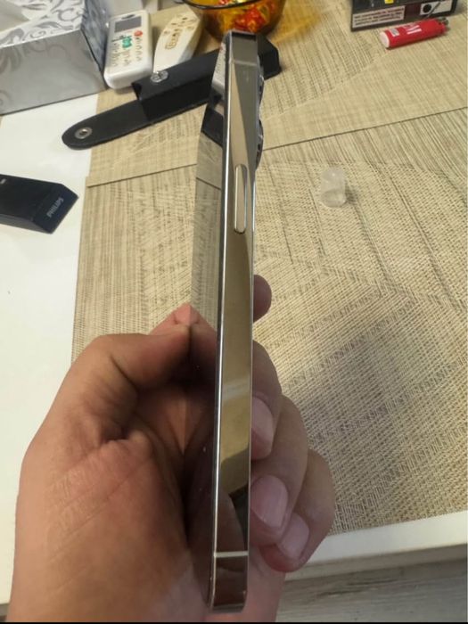 vand iphone 13 pro