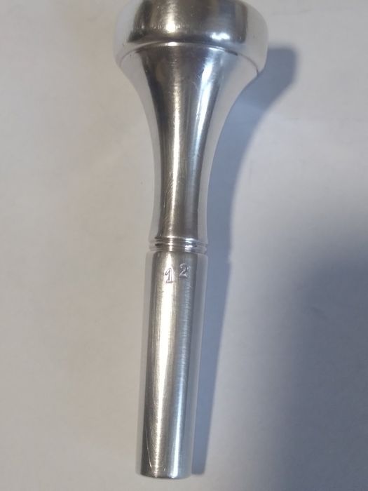 Сребърен мундтщук