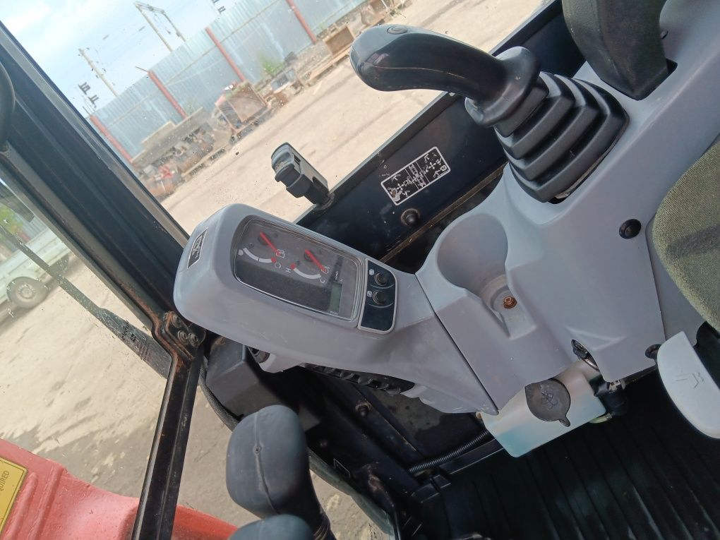 Vand miniexcavator kubota U27-4