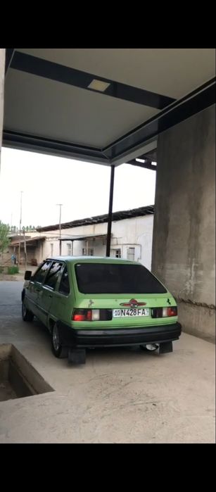 2126 Lada sotiladi yil 1992 tel