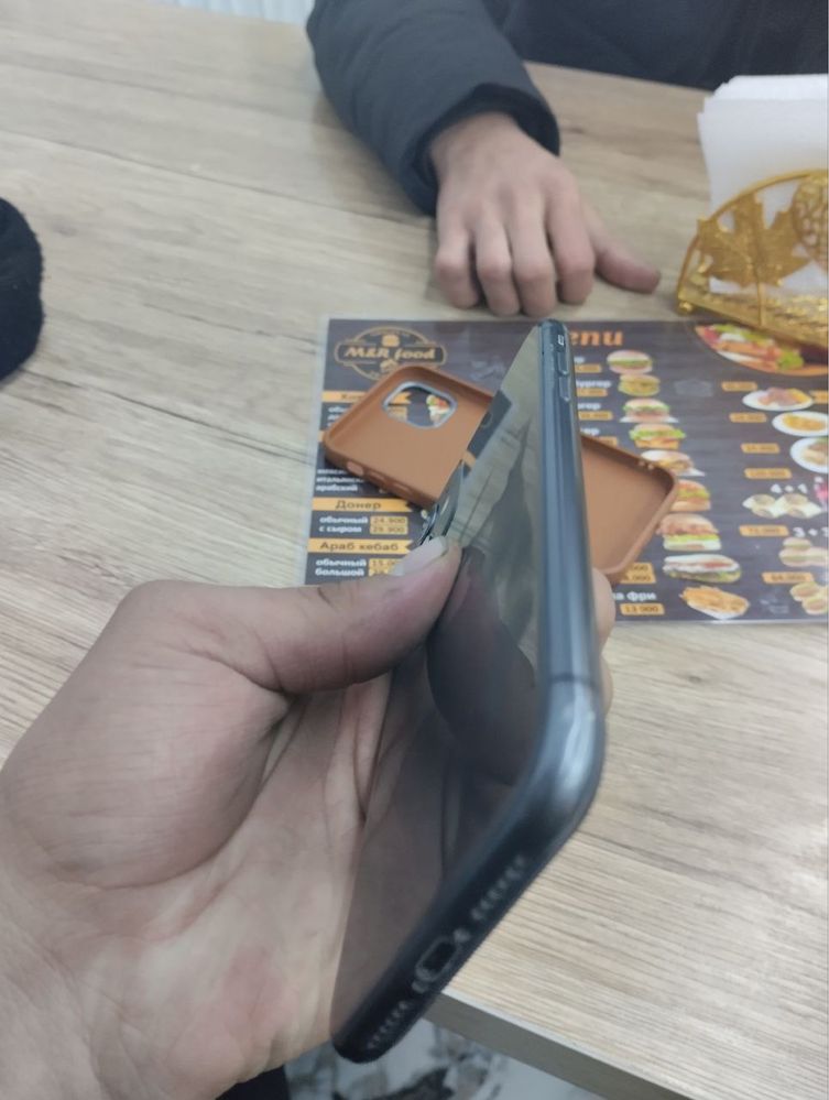 iphone 11 64GB K/HA
