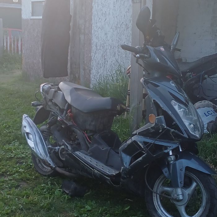 Скутер Sprint 80cc 139qmb