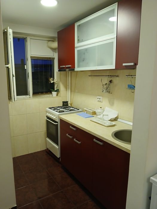 Închiriez garsoniera P-ța Progresul