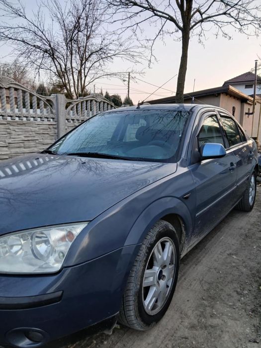 Ford Mondeo fără acte