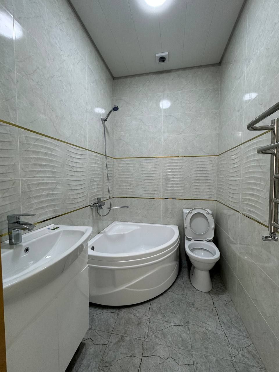 Продается дом Уч кахрамон