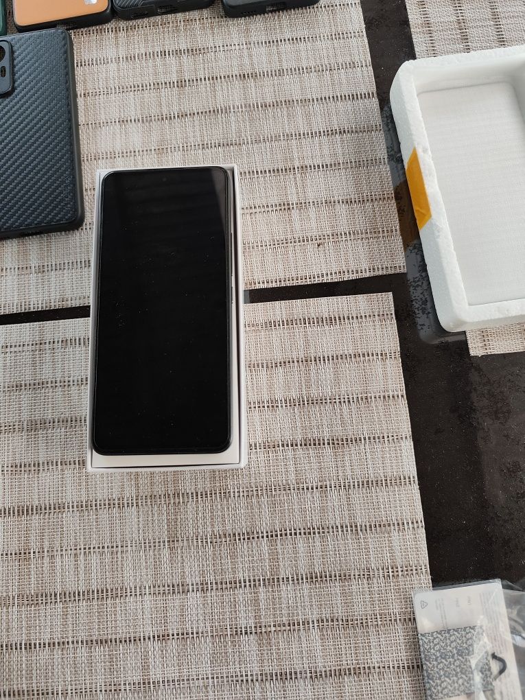 Xiaomi 12 Lite .