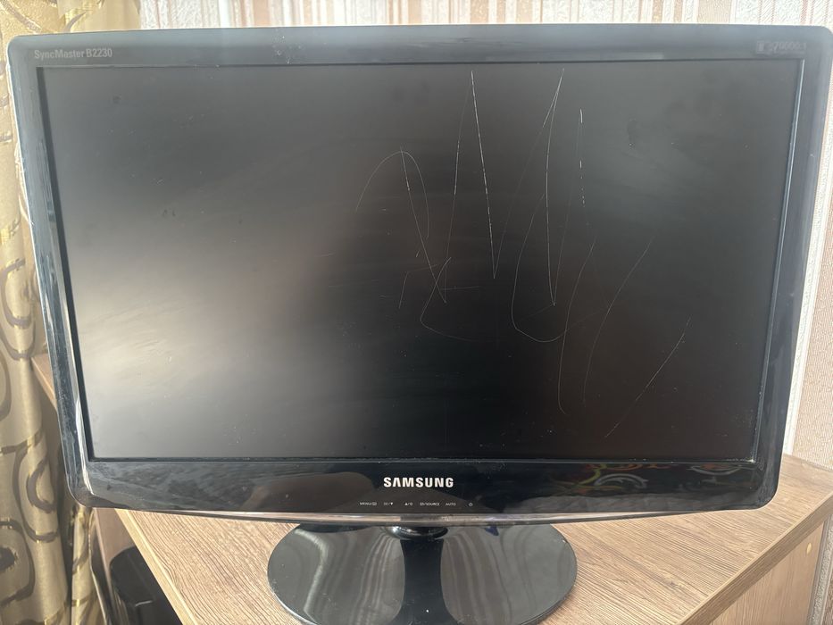 Продам монитор Samsung. Диагональ 49