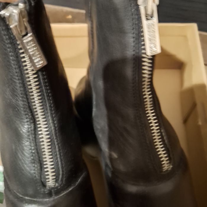 Боти на платформа