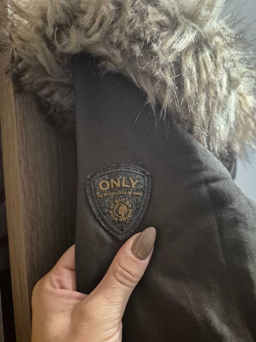 Дамско есенно яке