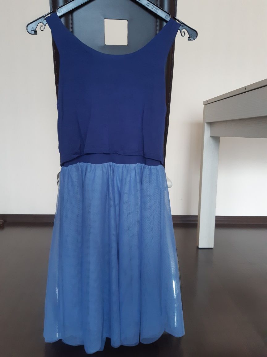 Страхотна нова туту рокля H&M