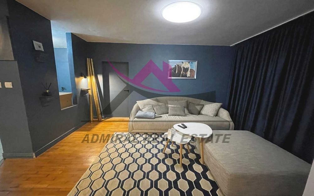 Дава се под наем Тристаен апартамент в Варна, Център - 78 кв.м за 610.98 € - Снимка #2