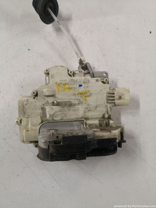 Broasca usa dreapta fata AUDI A3 II (8P1) [ 2003 - 2013 ] OEM 837016