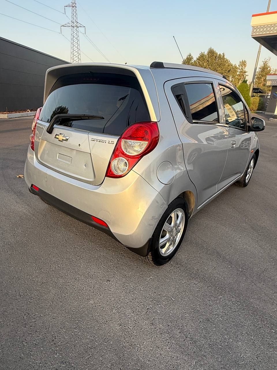 Chevrolet spark 2011 avtomat