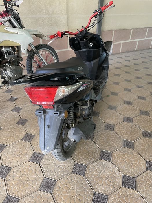 Обменяю на японский скутер под стант