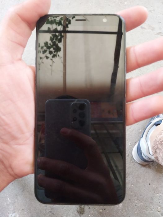 Vând samsung galaxy j 6 plus în stare foarte bună detalii tlf