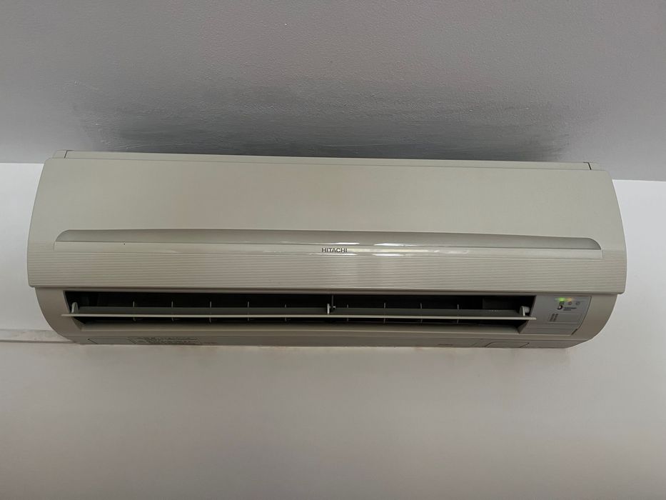 Климатик Хитачи, инверторен 12-ка