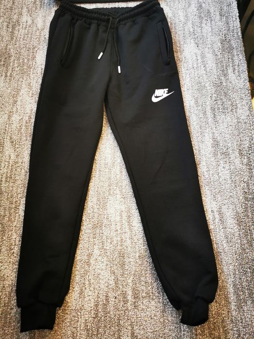 Trening Nike, mărimea S