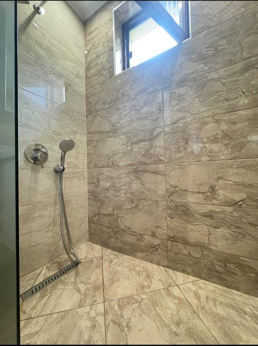 Продава се Тристаен апартамент в Пловдив, Христо Смирненски - 90 кв.м за 1945 €/кв.м - Снимка #5