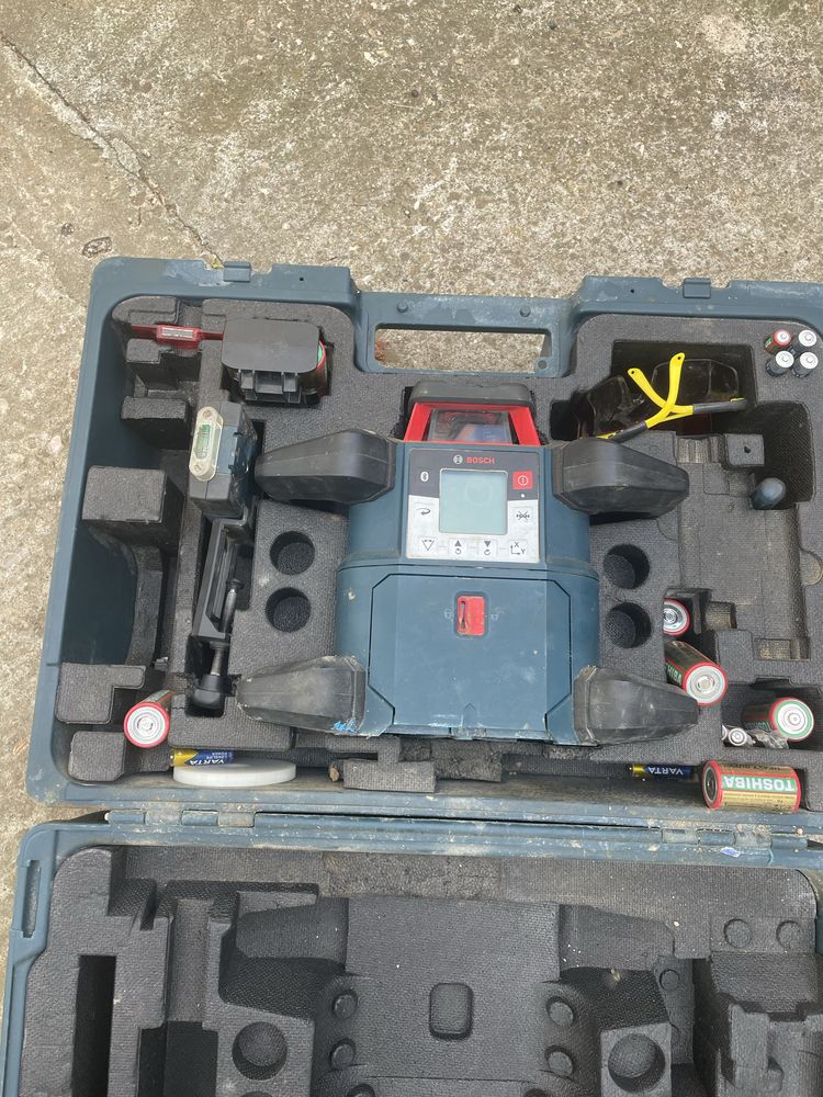 Vand nivela laser bosch glr 600