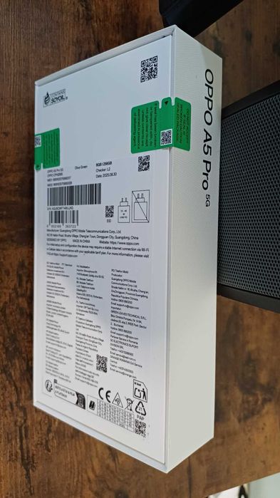 Smartphone Oppo A5 Pro 5G 8GB/256GB Olive Green brand new