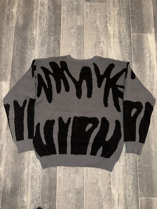 Вязанный свитер ( в наличии)