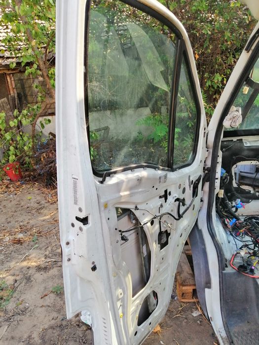 Ușa stânga _dreapta iveco daily
