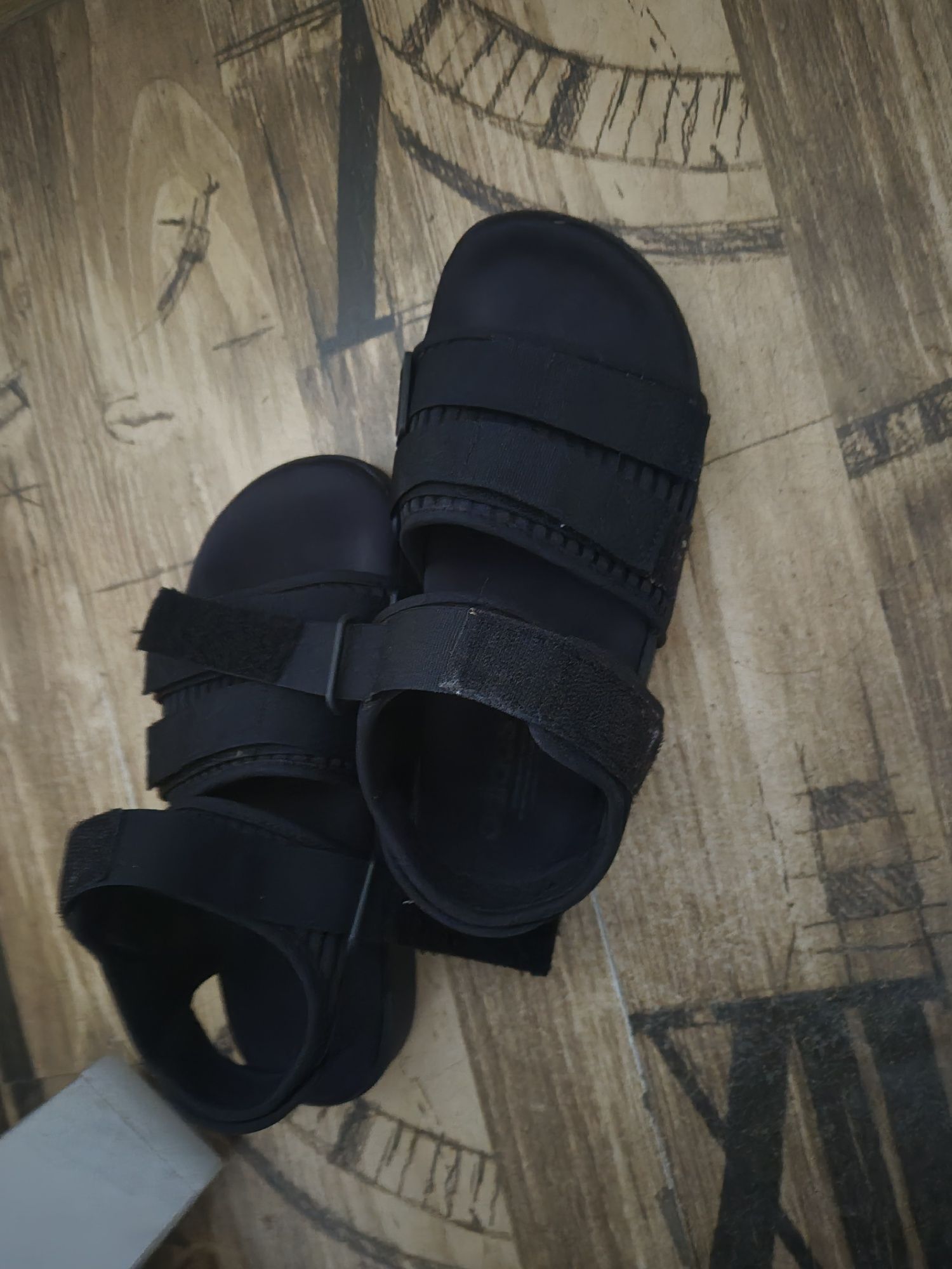 Adidas originals унисекс сандали