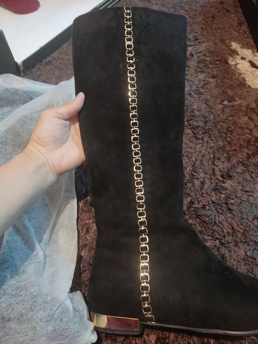 Продам фирменные сапоги почти новые