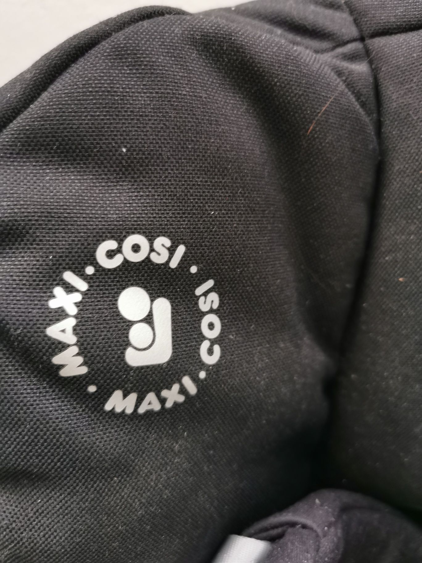 Scaun auto tip scoică Maxi Cosi si baza isofix