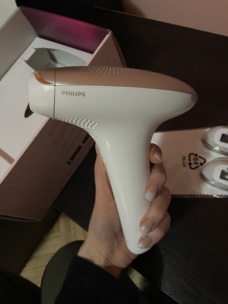 Фотоепилатор Philps Lumea Advanced SC 19998/00