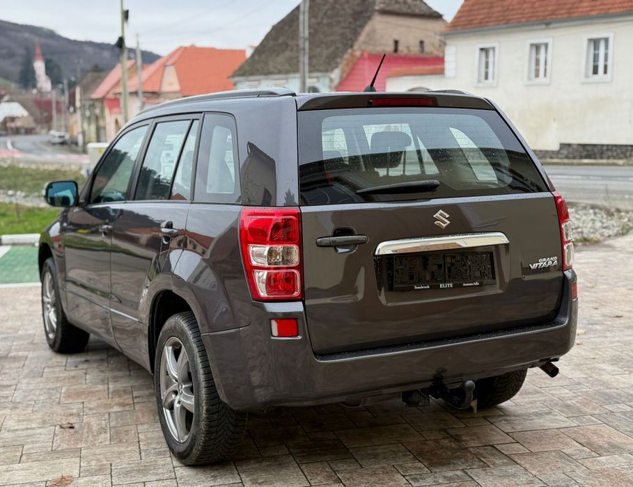 Suzuki grand Vitara 2011